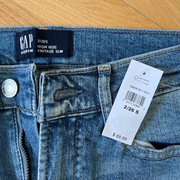 NWT Gap High Rise Vintage Slim - 26S - Picture 2 of 3